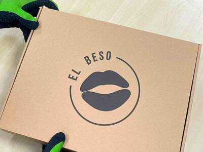 Cajas para Envíos de Ropa 39×28,5×5 CAMISAS, CAMISETAS y ROPA PEQUEÑA
